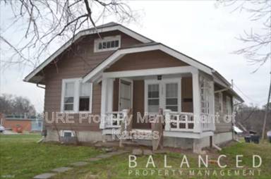 Main picture of 1020 SW Woodward Ave