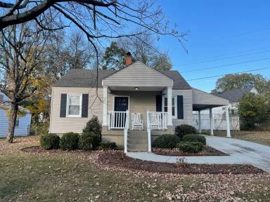 Main picture of 1933 Vanderbilt Cir SW