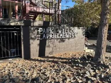 Main picture of 160 Park St