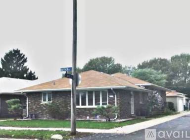Main picture of 372 Buffalo Ave
