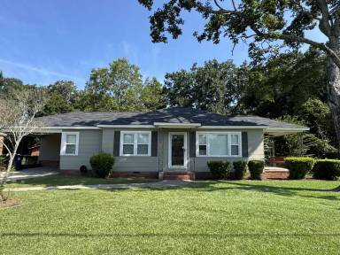 Main picture of 1808 48th St