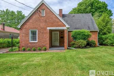 Main picture of 403 Oliver Rd
