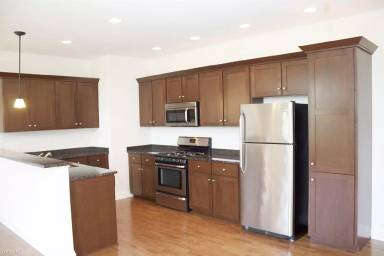 Main picture of 4732 N Austin Ave