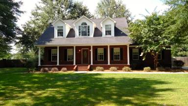 Main picture of 1835 Hideaway Dr