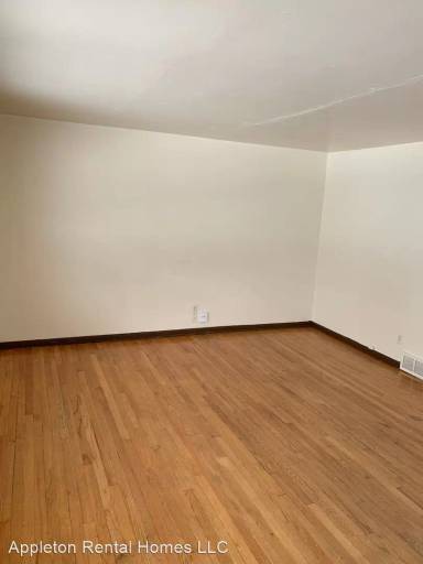 Main picture of 7308 W Mill Rd