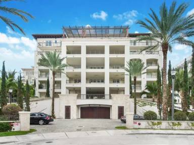 Main picture of 3535 Hiawatha Ave