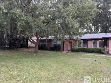 Main picture of 1710 NW 42nd Ave