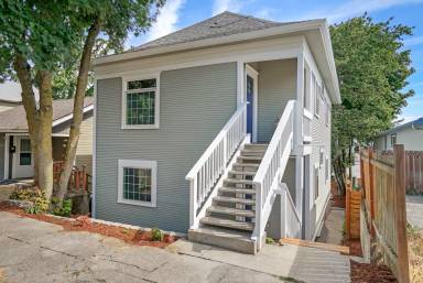 Main picture of 2331 S G St