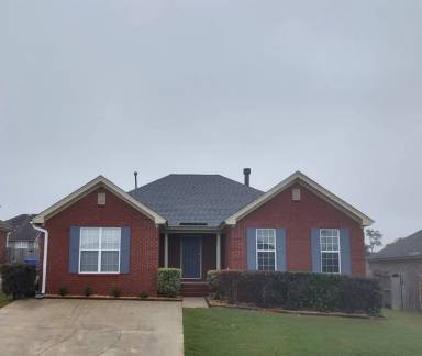Main picture of 106 Turnberry Ct