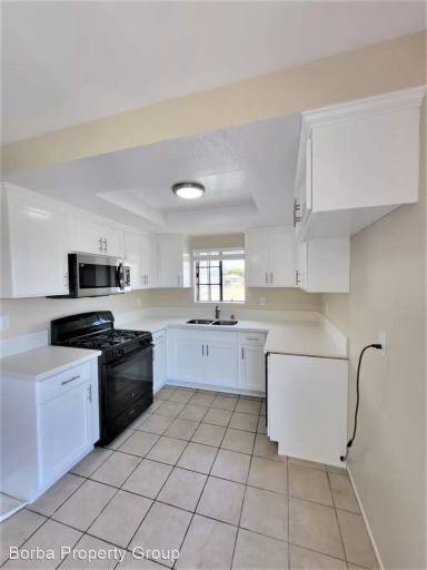 Main picture of 1805 S Cabrillo Ave