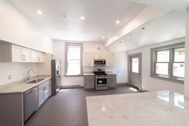 Main picture of 2524 Dwight Way