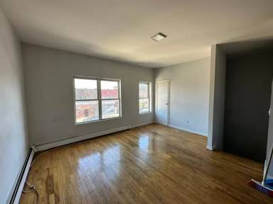 Main picture of 500 Ralph Ave