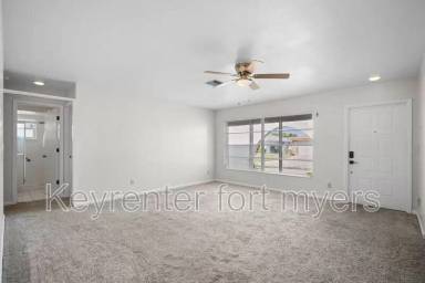 Main picture of 9721 Deerfoot Dr