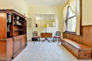 Main picture of 261 Commonwealth Ave