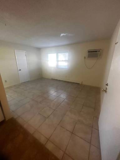 Main picture of 7511 Dennis Dr