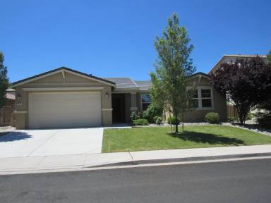 Main picture of 550 Pesaro Way