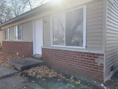 Main picture of 1392 Andrea St