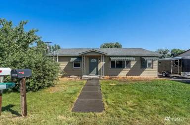 Main picture of 2917 W Peninsula Dr