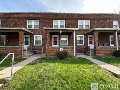 Main picture of 821-27 W Rich St