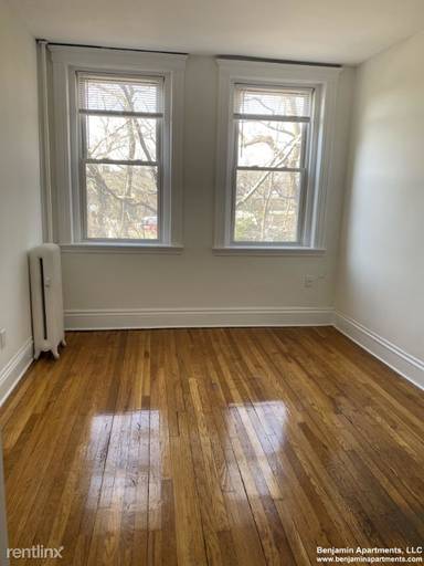 Main picture of 6 Camelot Ct