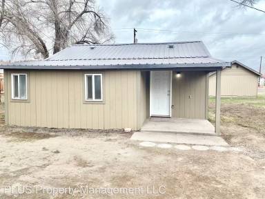 Main picture of 250 NW Oneil Way