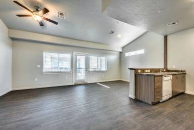 Main picture of 305 Isaiah Way