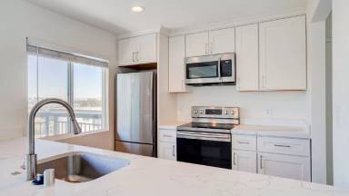 Main picture of 124 Farragut Ave