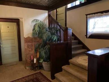 Main picture of 1519 W 9th Ave