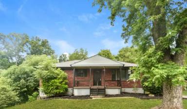 Main picture of 3104 Cloverwood Dr