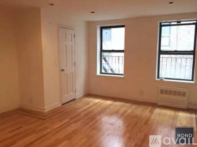 Main picture of 30 Charlton St