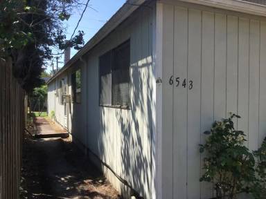 Main picture of 6543 N Maryland Ave