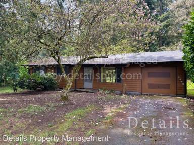 Main picture of 4265 Fir Dr NE