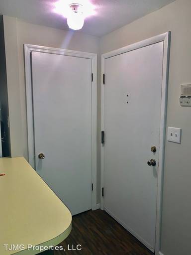 Main picture of 309 Curtis St