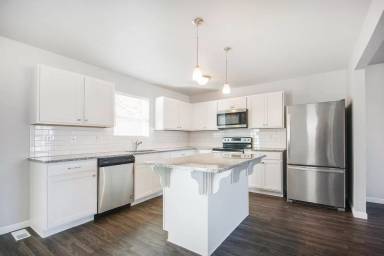 Main picture of Eagle Glen Dr SW
