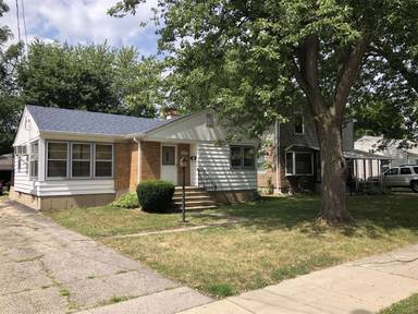 Main picture of 922 Illinois Ave
