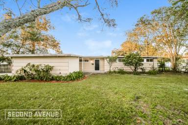 Main picture of 6258 Syringa Ln