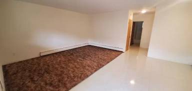 Main picture of 600 Walters St