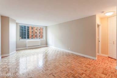 Main picture of 30 Lincoln Plaza