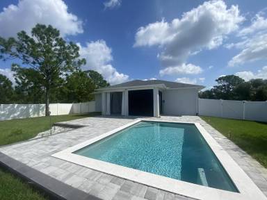 Main picture of 6245 Alhambra Ave