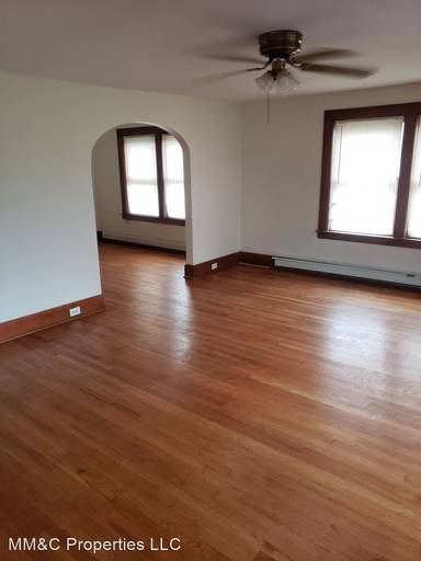 Main picture of 111 Gertrude Ave