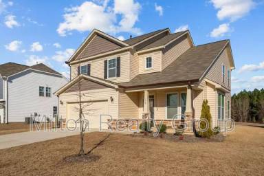 Main picture of 130 Hay Field Dr