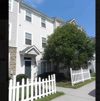 Main picture of 1210 Canyon Rock Ct