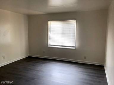 Main picture of 1927 Central Ave
