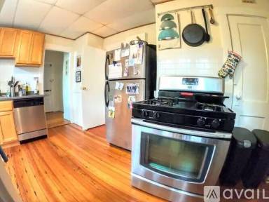 Main picture of 176 Poplar St