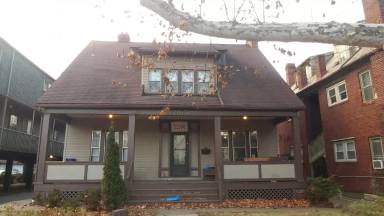 Main picture of 1993 Summit St