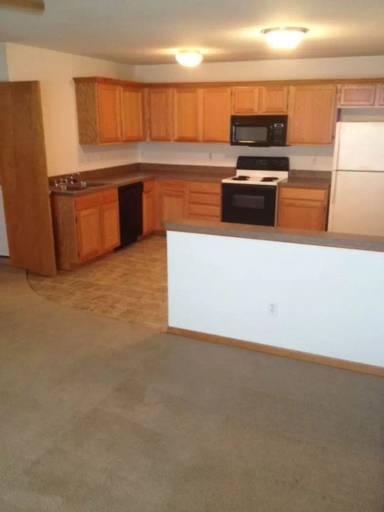 Main picture of 101 E 12th St