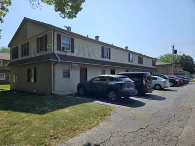 Main picture of 820 W Hillcrest Dr
