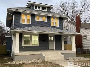 Main picture of 317 Kenwood Ave
