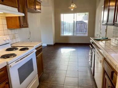 Main picture of 307 W Palo Alto Ave