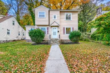 Main picture of 13 Summerfield Rd